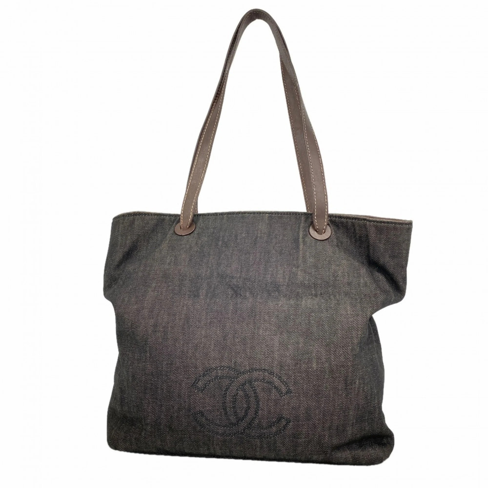 CHANEL Black Tote Bag